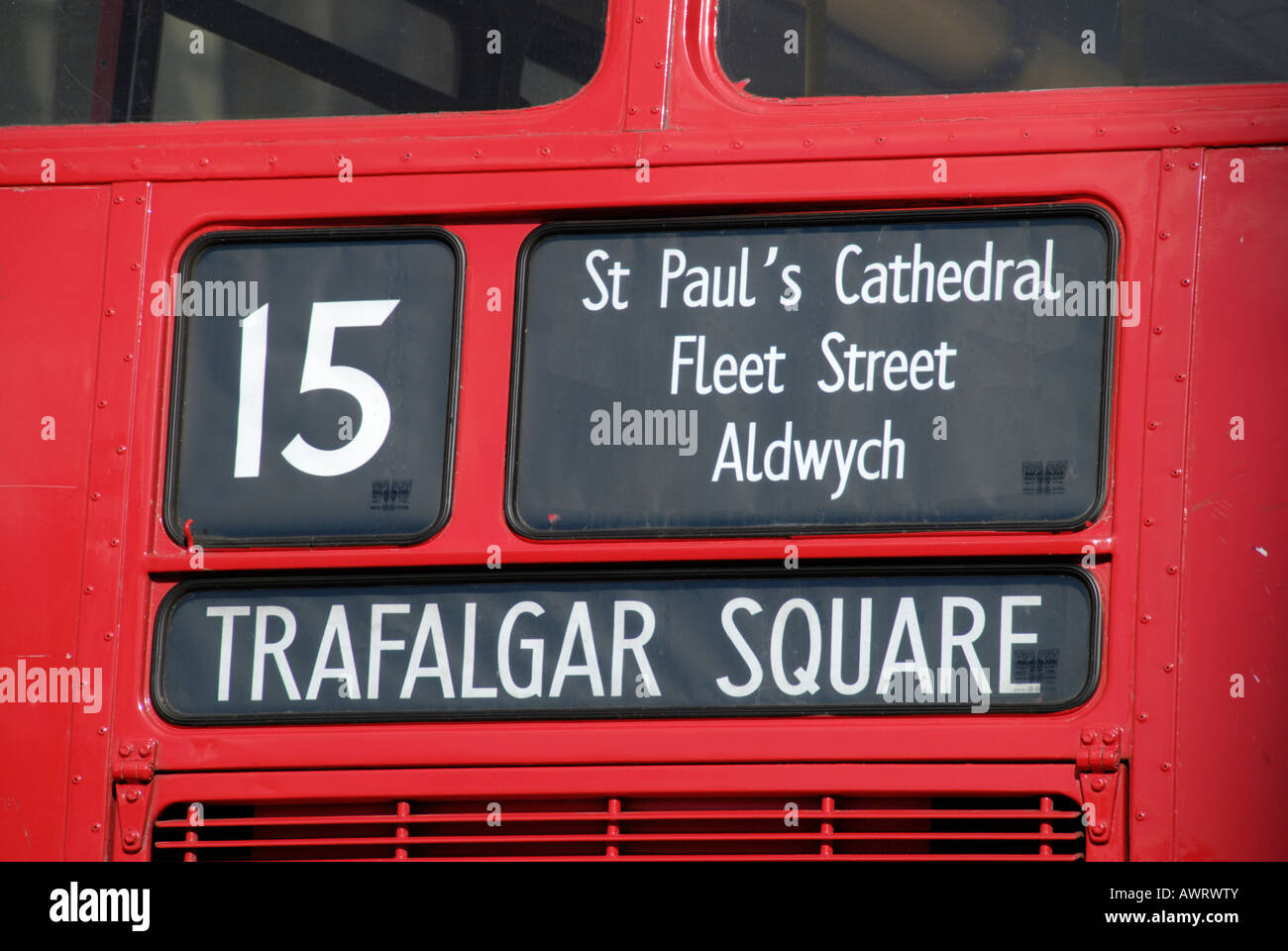 Nahaufnahme der Bestimmungsort-Brett auf Vorderseite des roten Londoner bus Stockfoto