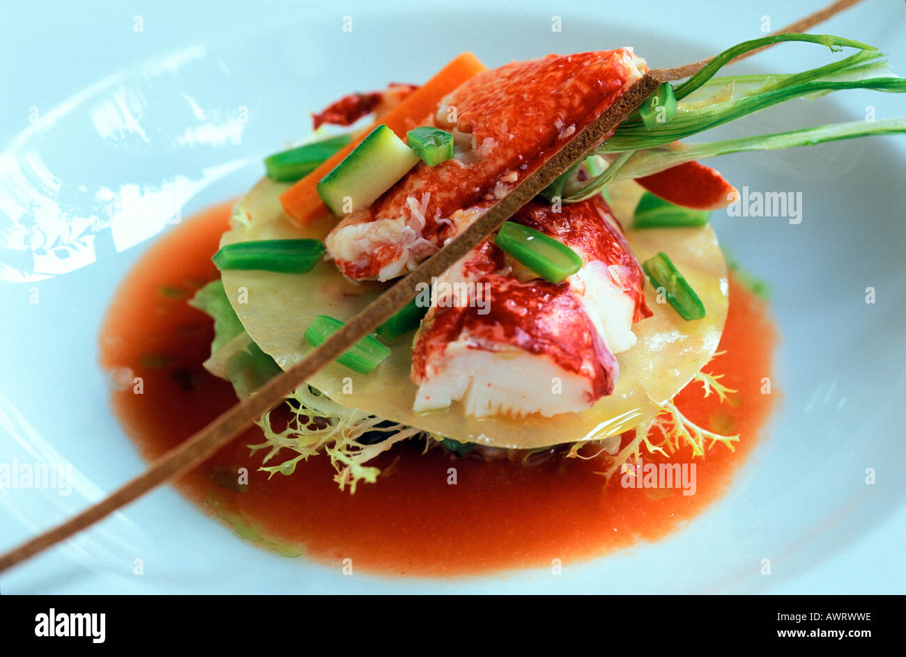 Galizischen Hummersalat, Madrid, Spanien, Europa: Restaurant im Hotel Ritz, Tomaten-Sugo Stockfoto