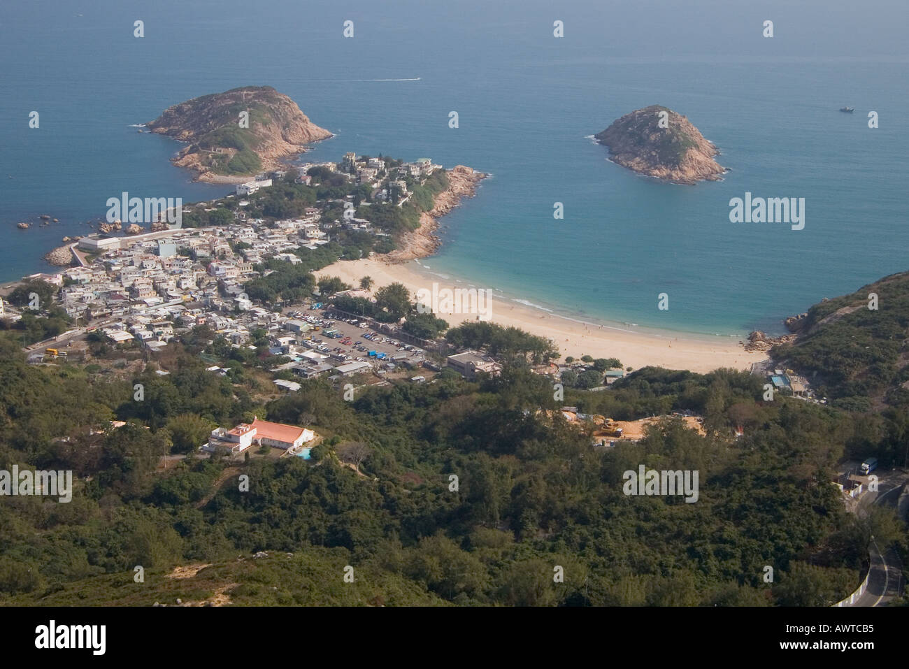 dh SHEK O HONG KONG Country Park Blick von Dragons zurück Fußweg Dorf Küstenmeer chinesische Küste Küste Stockfoto