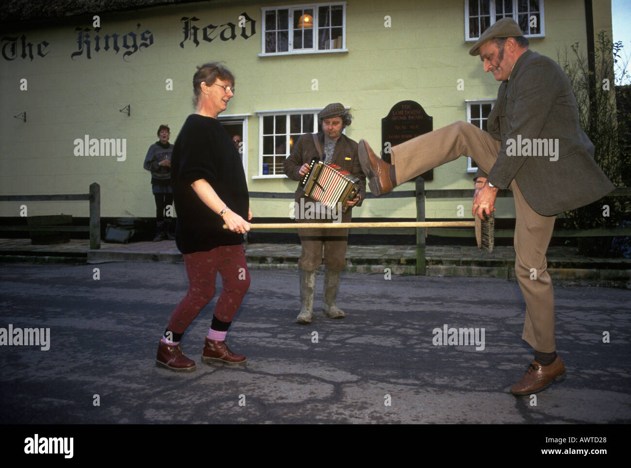Kings Head the Low House Laxfield Suffolk UK 1980er Jahre 1985 HOMER SYKES Stockfoto