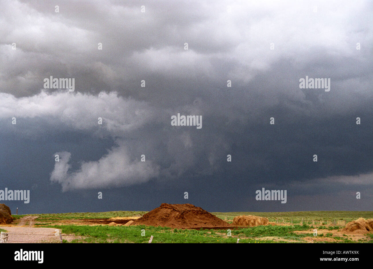 Eine Wand-Wolke im ländlichen Northcentral Nebraska Juni 2004 Stockfoto