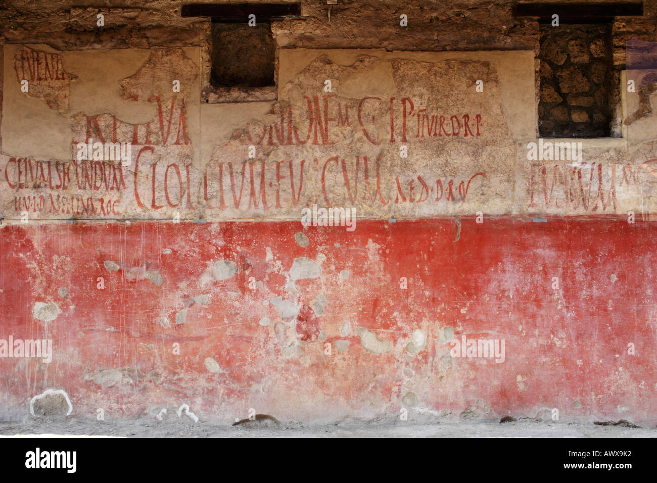 Roman Graffiti an der Wand des Asellinas Taverne, Straße von Fülle, Pompeji, Italien. Stockfoto