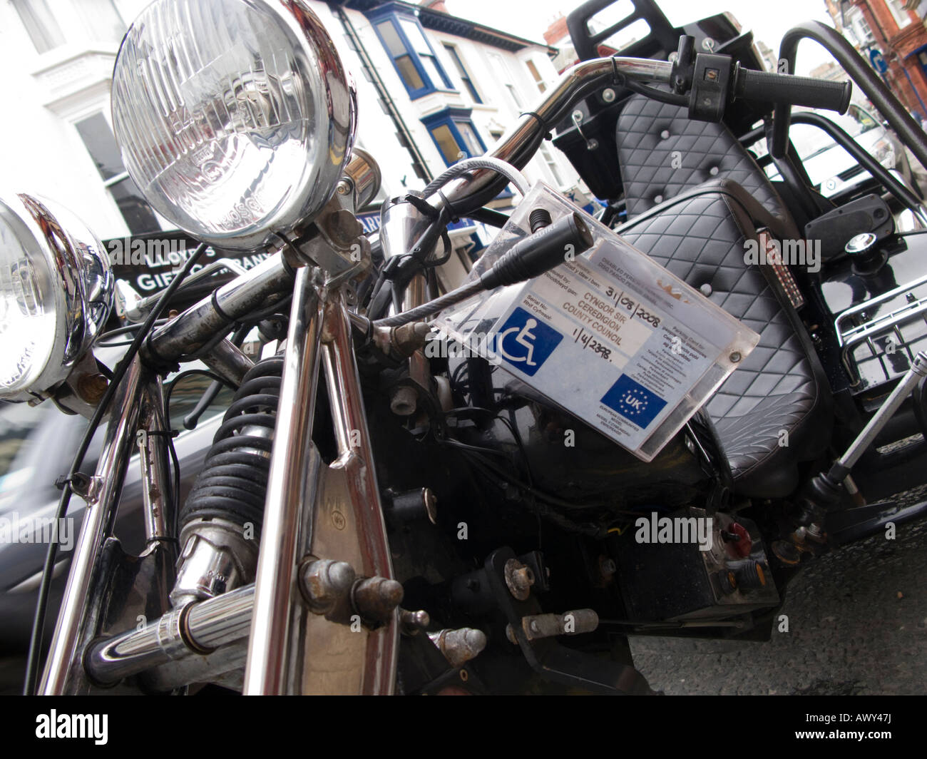 Behinderten Parkausweis auf Hot-Rod 3 Wheeler Motorrad Aberystwyth Wales UK  Stockfotografie - Alamy