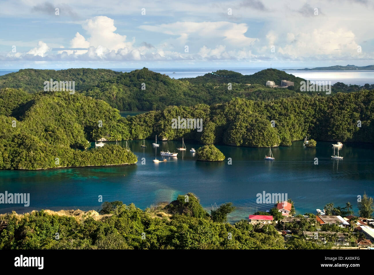 Die Rock Islands von Koror, Palau, Mikronesien gesehen Stockfoto