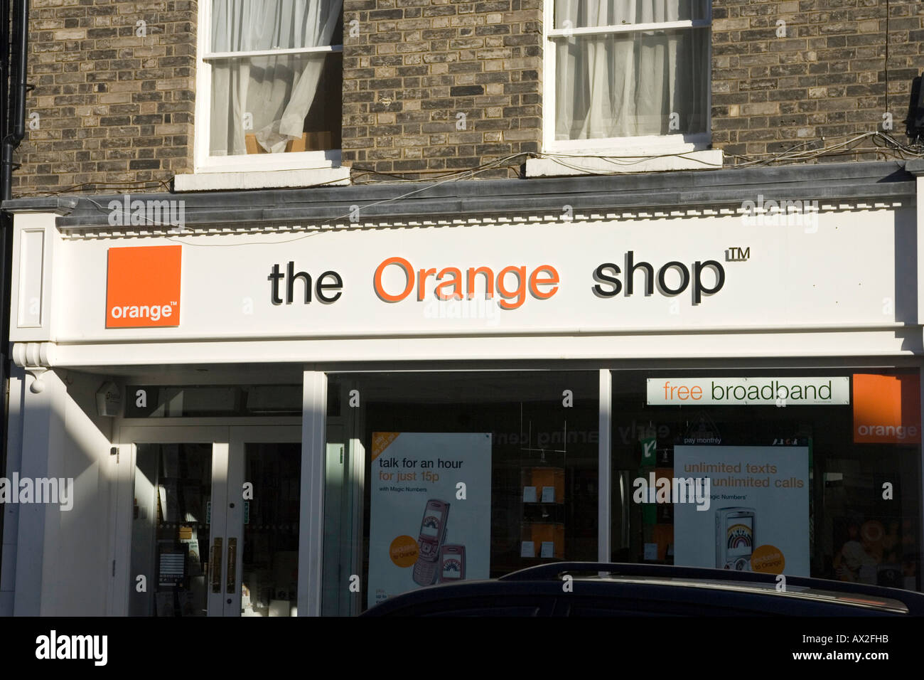 Orange Mobiltelefon-Geschäft in Großbritannien Stockfoto
