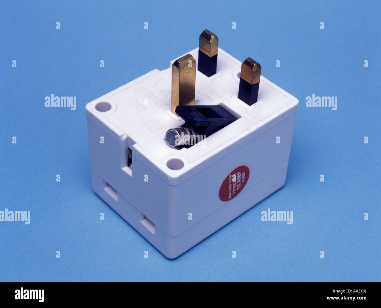 Ein 13 Amp Stecker Adapter für den Einsatz in UK Stockfoto