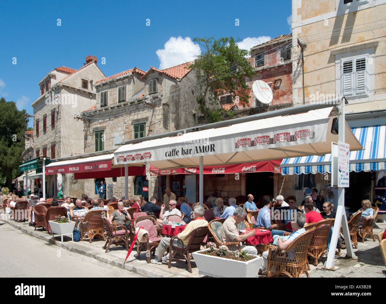 Strand Café in Cavtat, Dubrovnik Riviera, Dalmatien, Kroatien Stockfoto