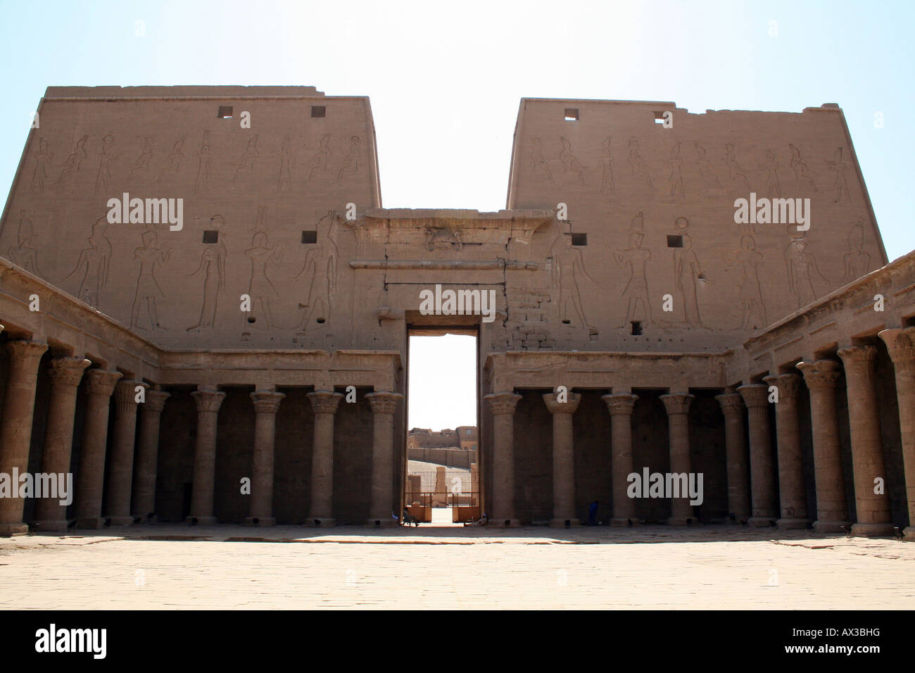 Edfu Tempel des Horus - Tempels Zentrum [Edfu, Ägypten, arabische Staaten, Afrika]. Stockfoto