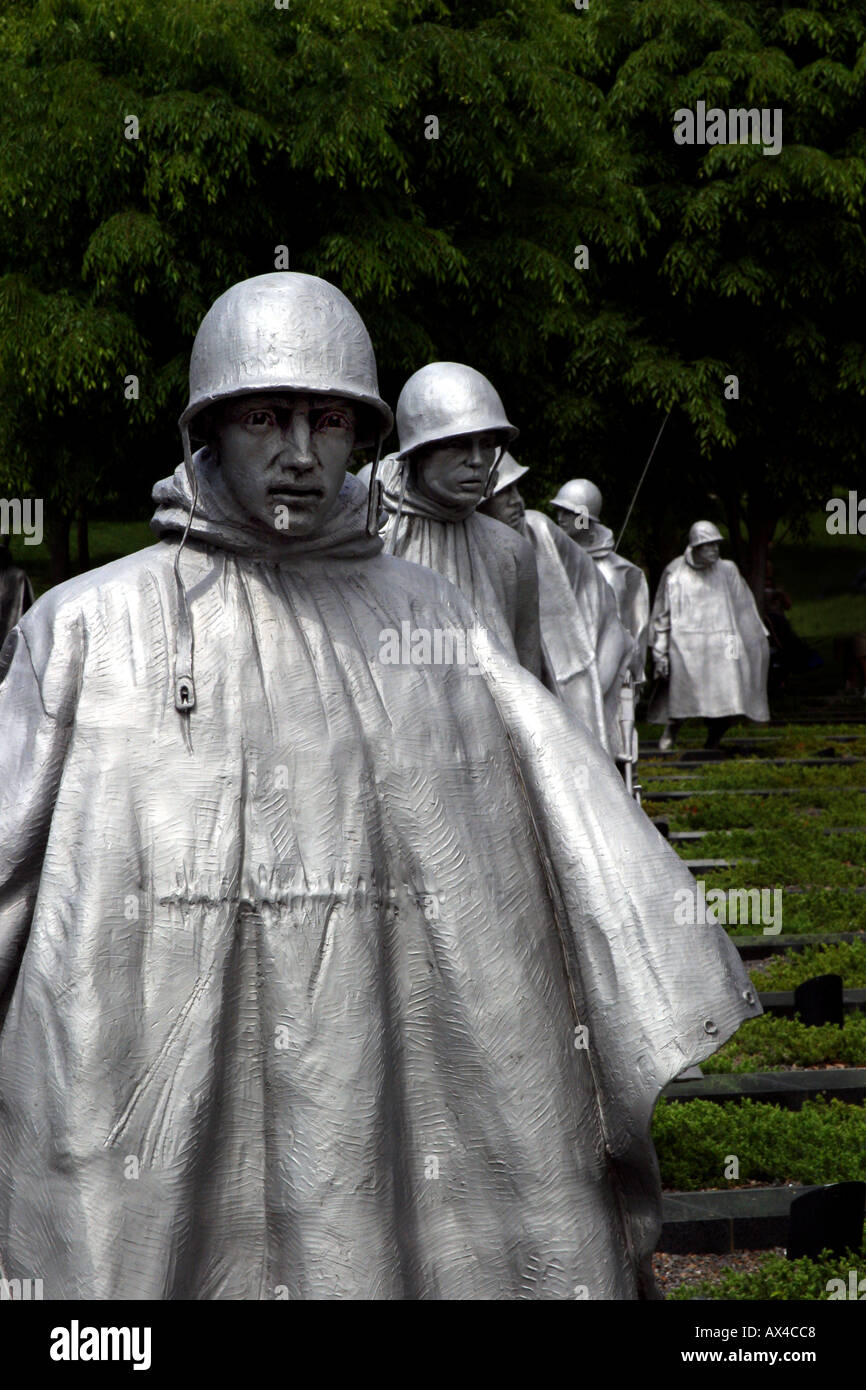 Skulpturen von amerikanischen Soldaten bei Korean War Veterans Memorial in Washington, D.C. Stockfoto