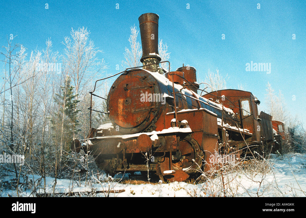 Ein Überbleibsel der Geist Eisenbahn Workuta Norilsk in 50-s im russischen Norden in der Nähe Krasnoselkup Siedlung gebaut. Stockfoto