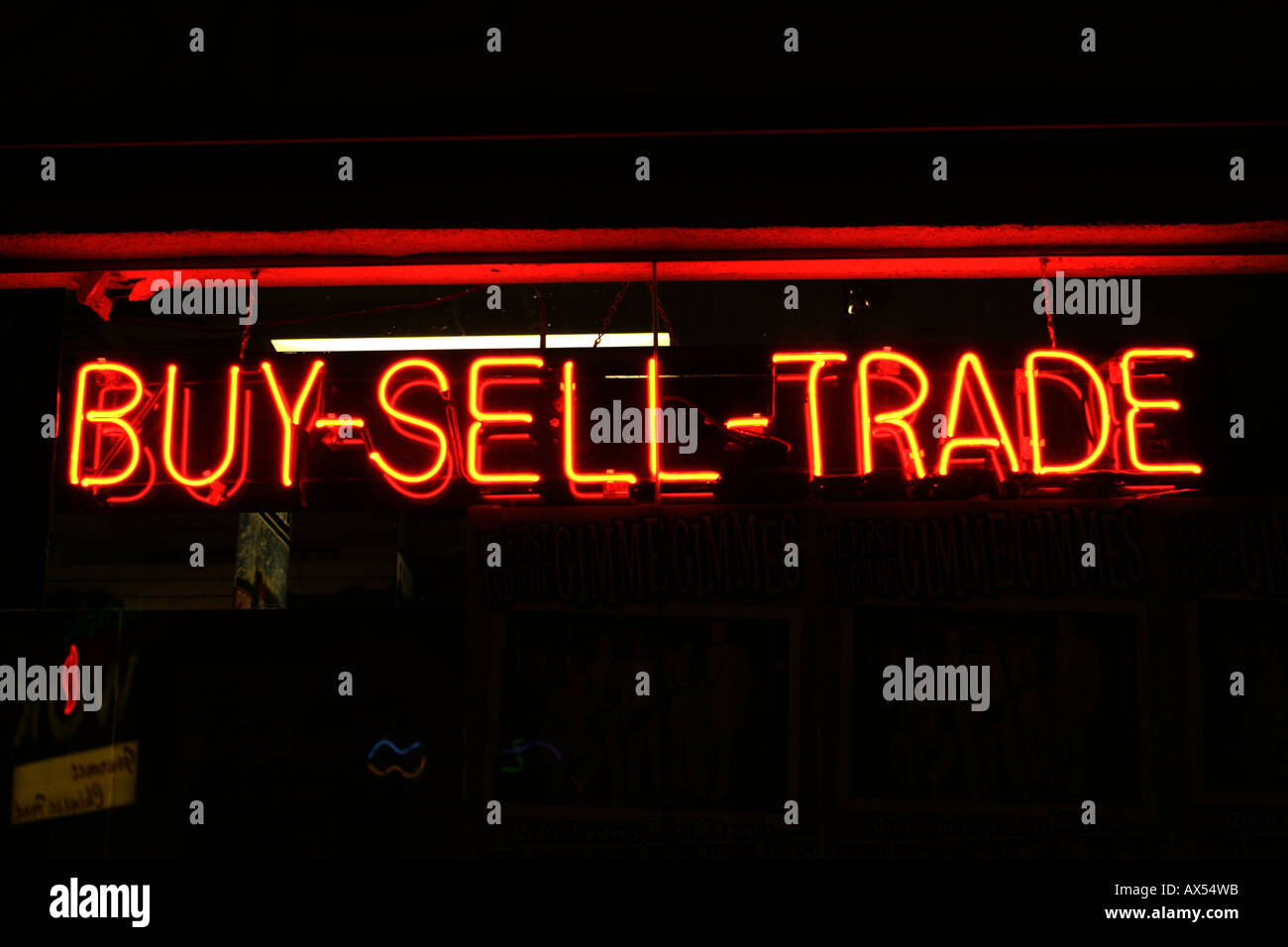 Leuchtreklame kaufen verkaufen Handel Stockfotografie - Alamy