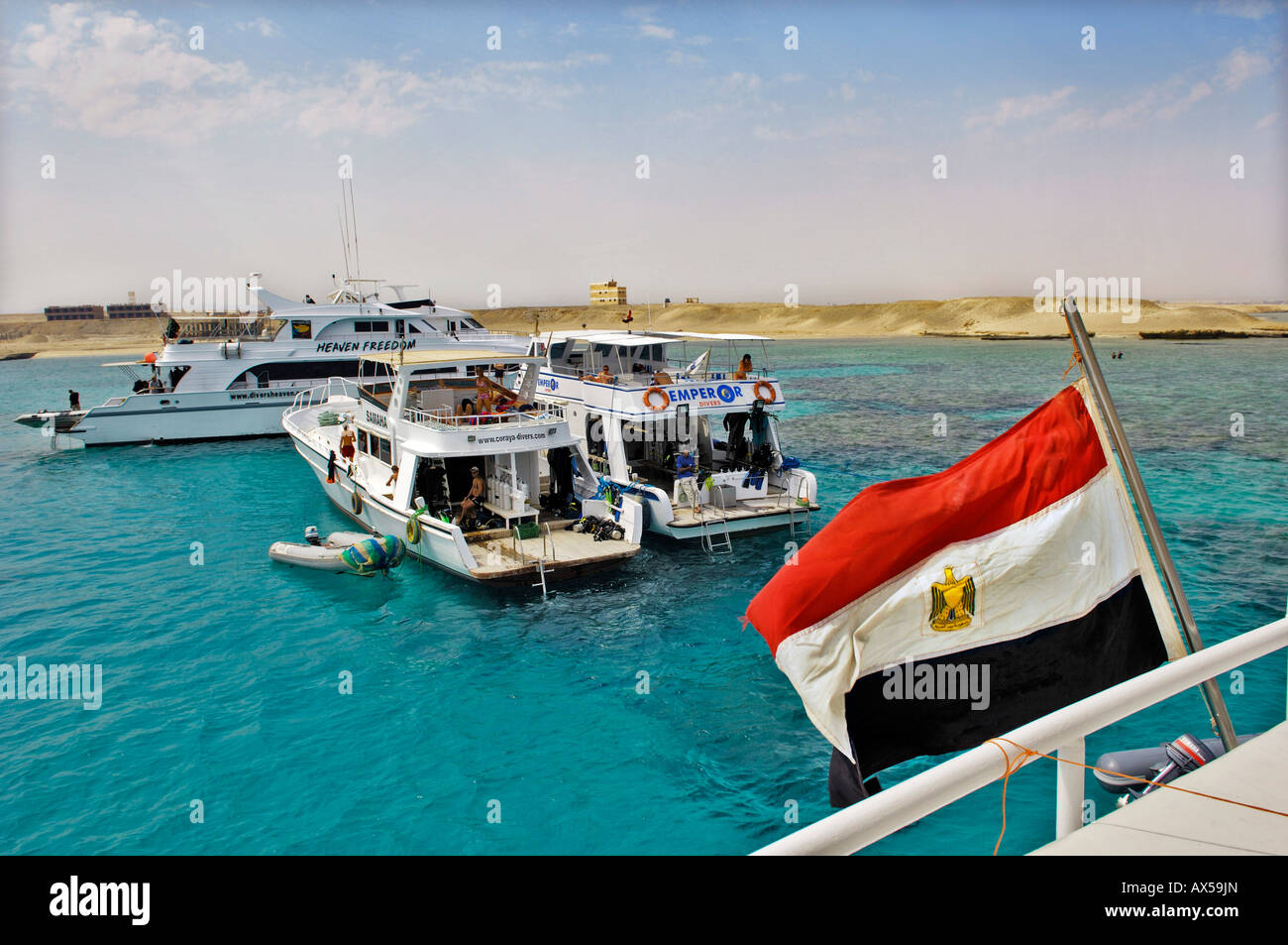 Tauchboote, Mubarak Bay, Rotes Meer, Ägypten Stockfoto