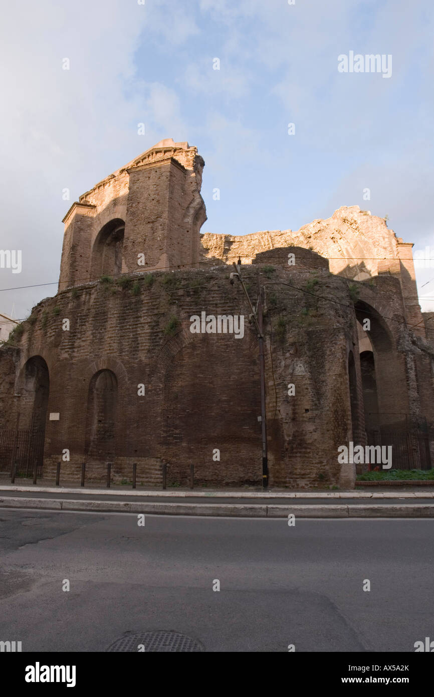Ninfeo dei Licinii in Rom (Tempio di Minerva Medica Stockfotografie Alamy
