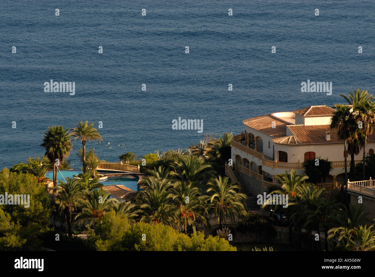 Villen mit Meerblick, Cabo De La Nao, Costa Blanca, Valencia, Spanien, Europa Stockfoto