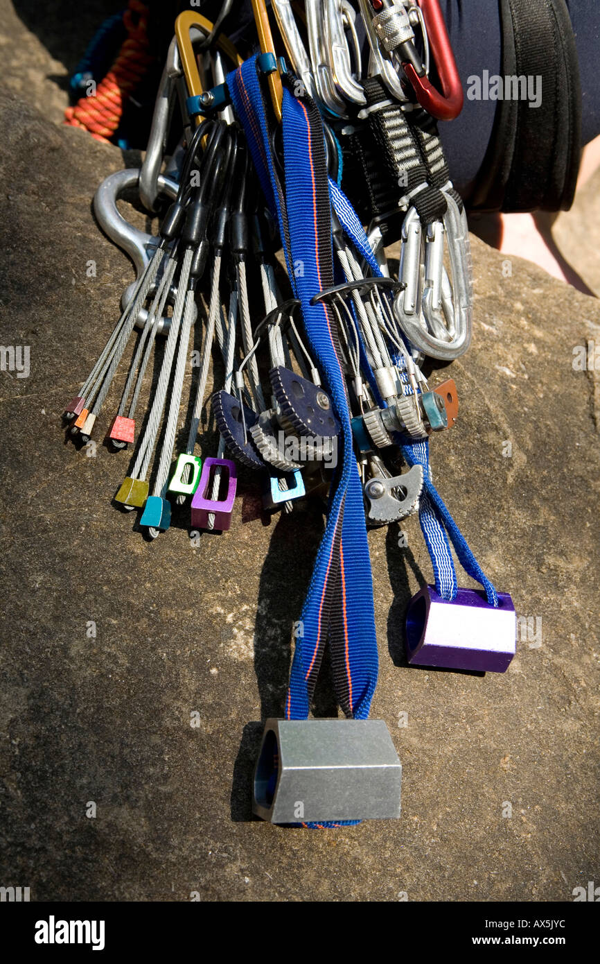 Person mit Bergausrüstung, close up = Stockfoto