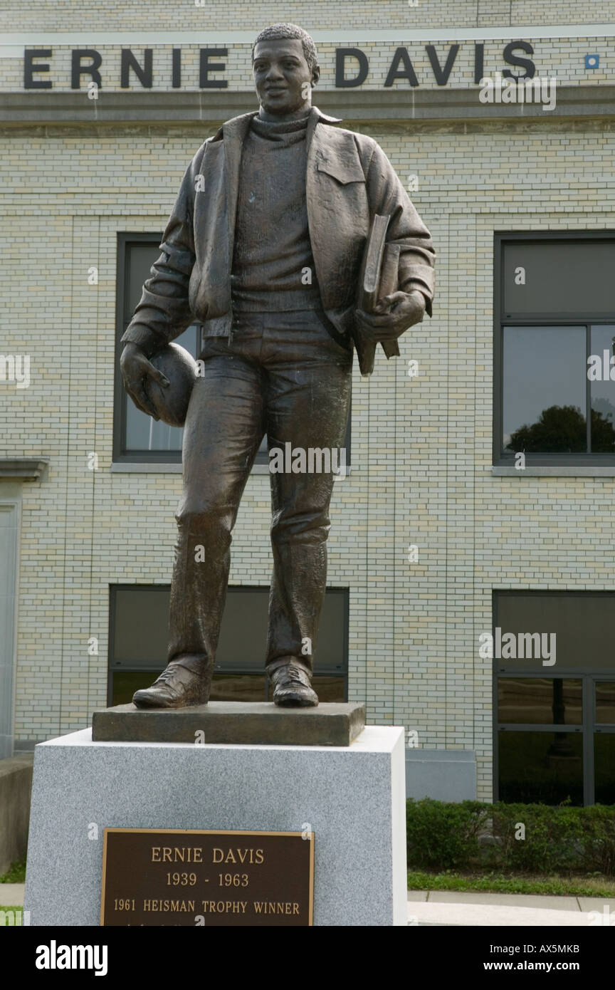 College-Football-Legende Ernie Davis Memorial Elmira New York Chemung County Finger Lakes region Stockfoto