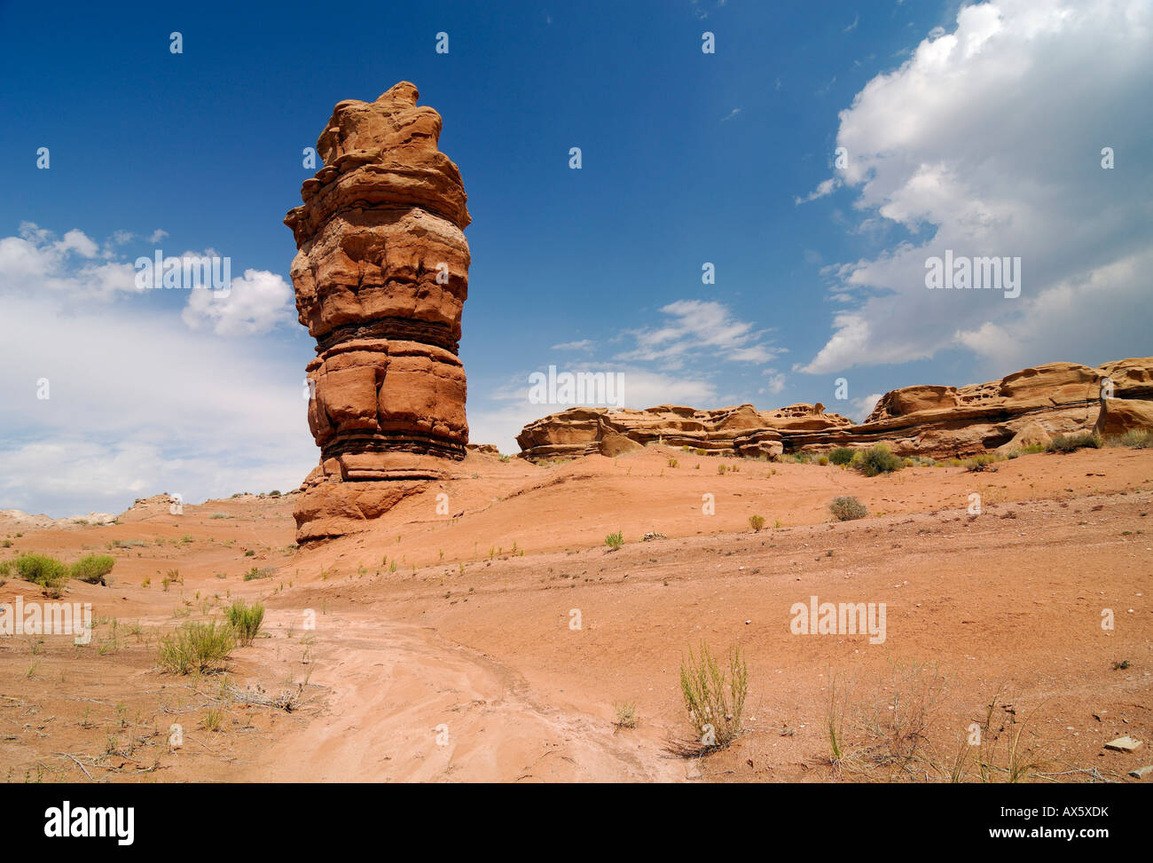 Sandstein-Formationen in der Nähe von Goblin Valley State Park, Utah, USA Stockfoto