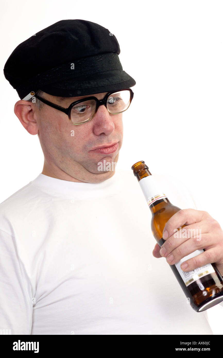 Mann mit Bierflasche Stockfoto