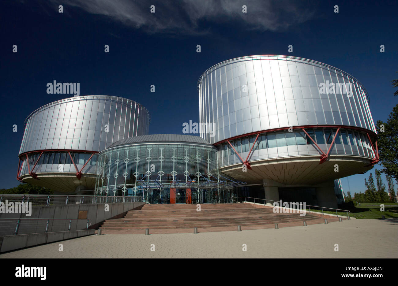 Stufen zum Gericht, Gebäude, Europäischen Gericht für Menschenrechte, Straßburg, Elsass, Frankreich Stockfoto