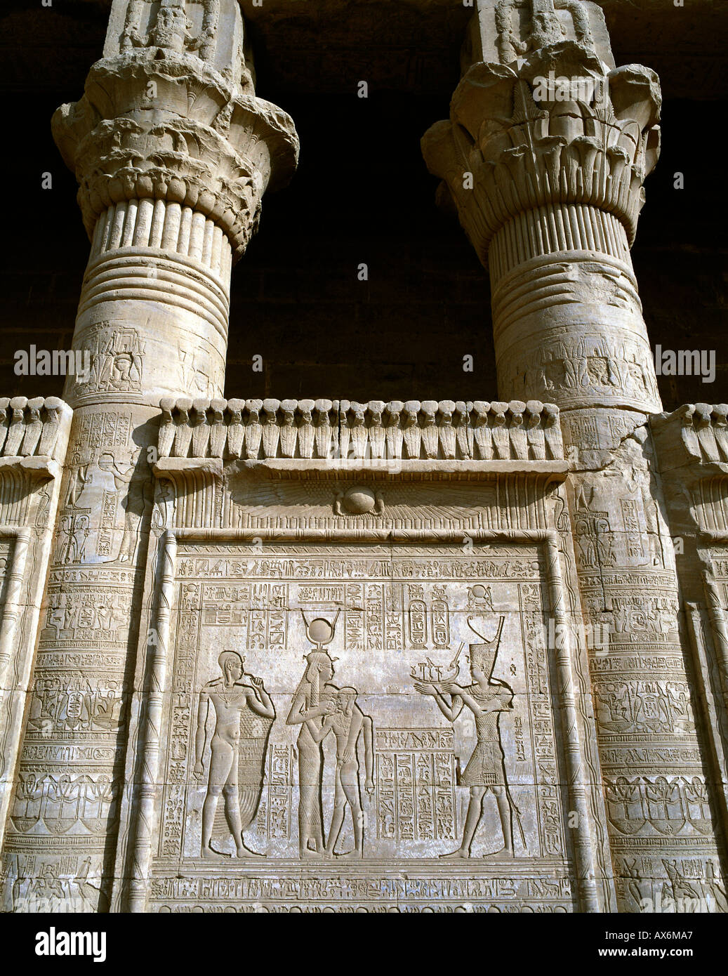 EG - LUXOR: Tempel der Hathor in Dendera in der Nähe von Luxor Stockfoto