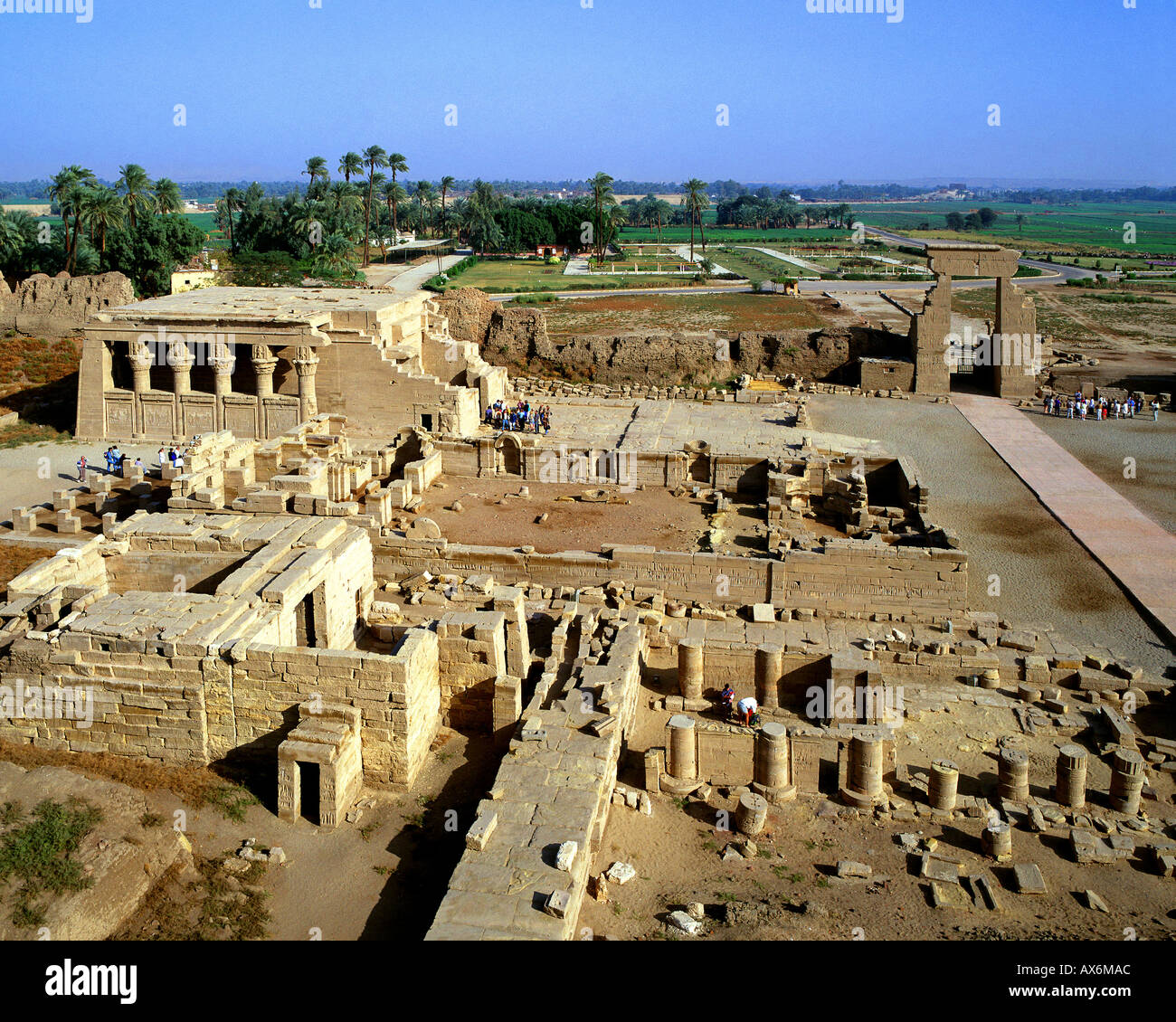 EG - LUXOR: Tempel der Hathor in Dendera in der Nähe von Luxor Stockfoto