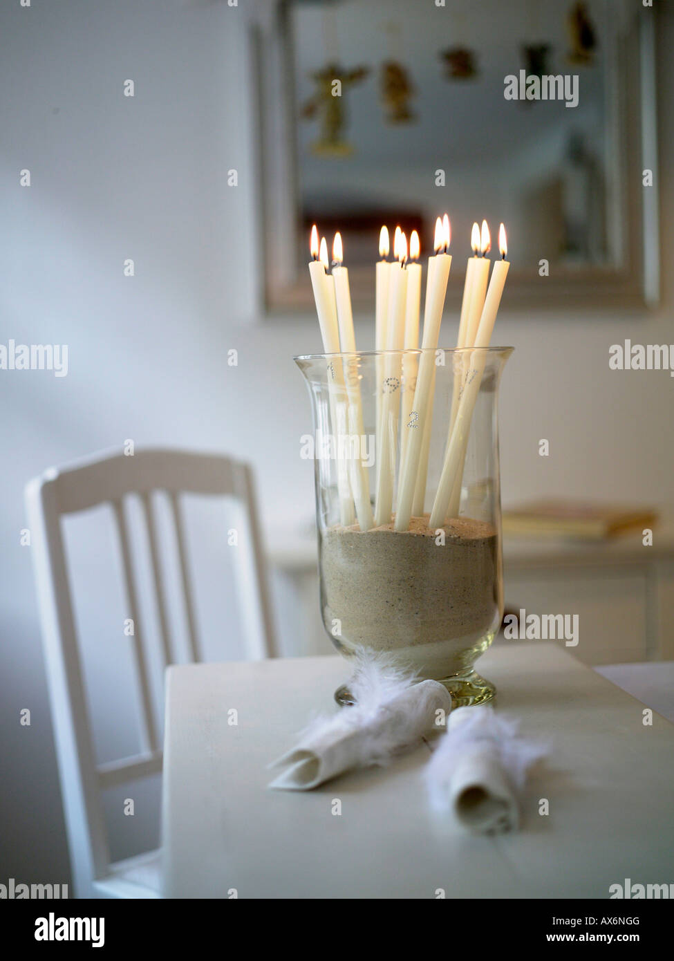 Nahaufnahme von brennenden Kerzen Stockfoto