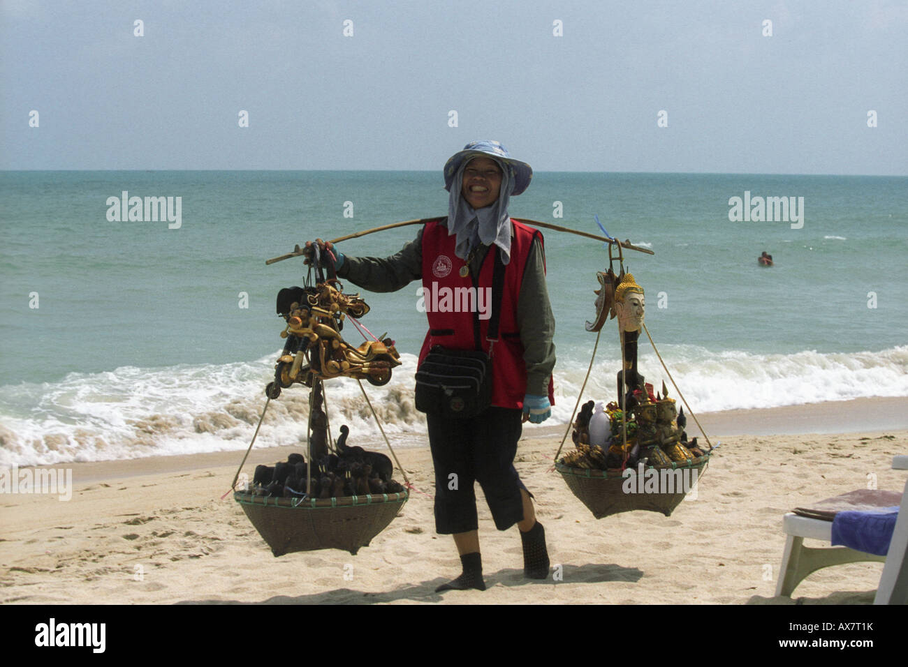 Strand-Verkäufer am Chewang Noi Beach, Koh Samui Thailand. Stockfoto