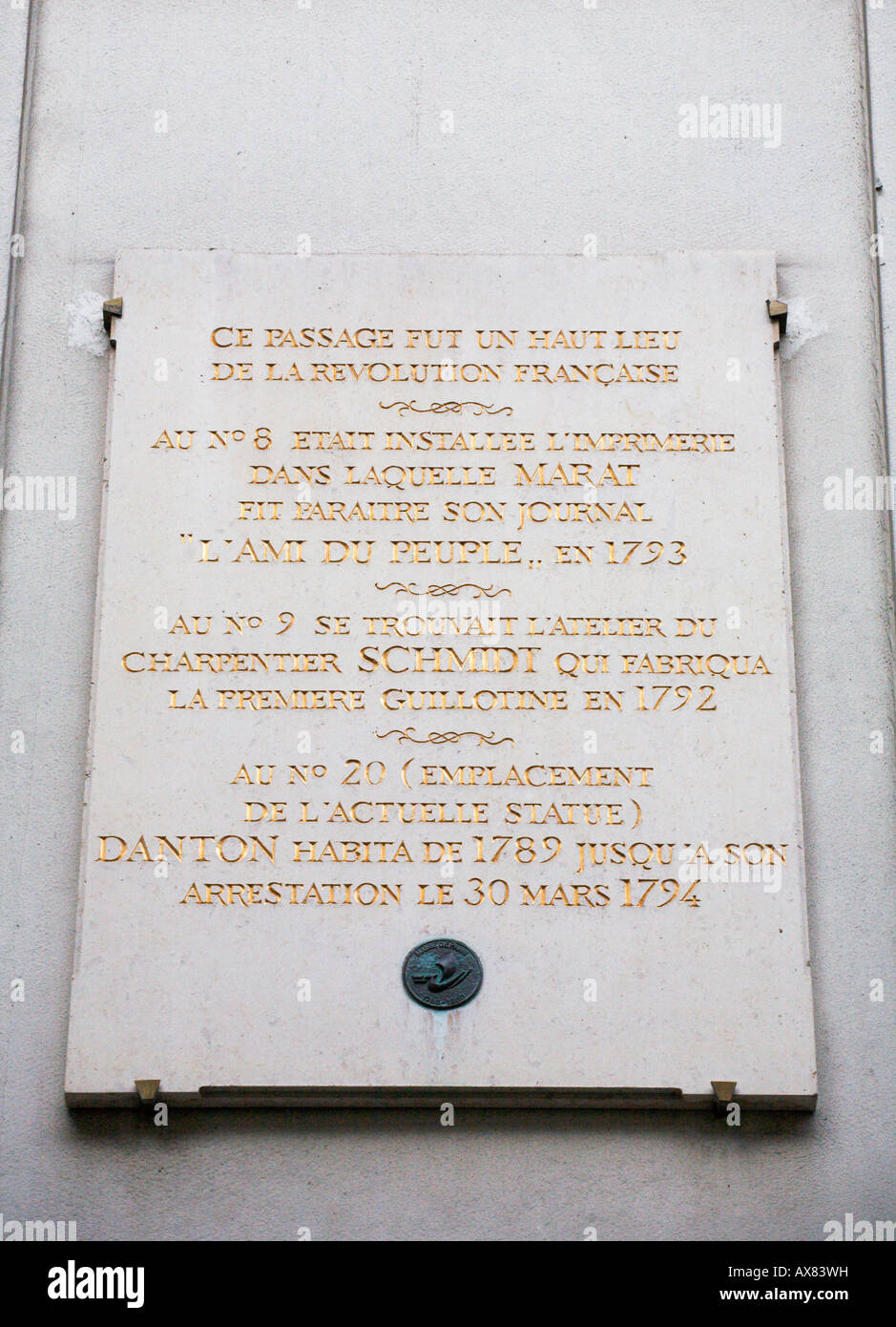 Plaque, die Aufnahme von historischer Ereignis in der Cour du Commerce St Andre Paris Frankreich Stockfoto