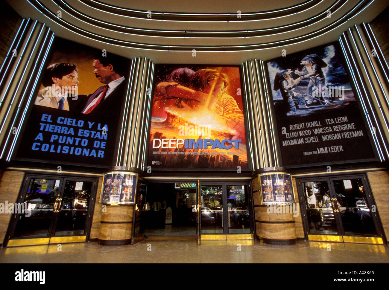 Spanische Sprache Film, Kinoprogramm, multiplex-Kino, Multiplex Kinos, Gran Via, Madrid, Madrid Provinz, Spanien Stockfoto