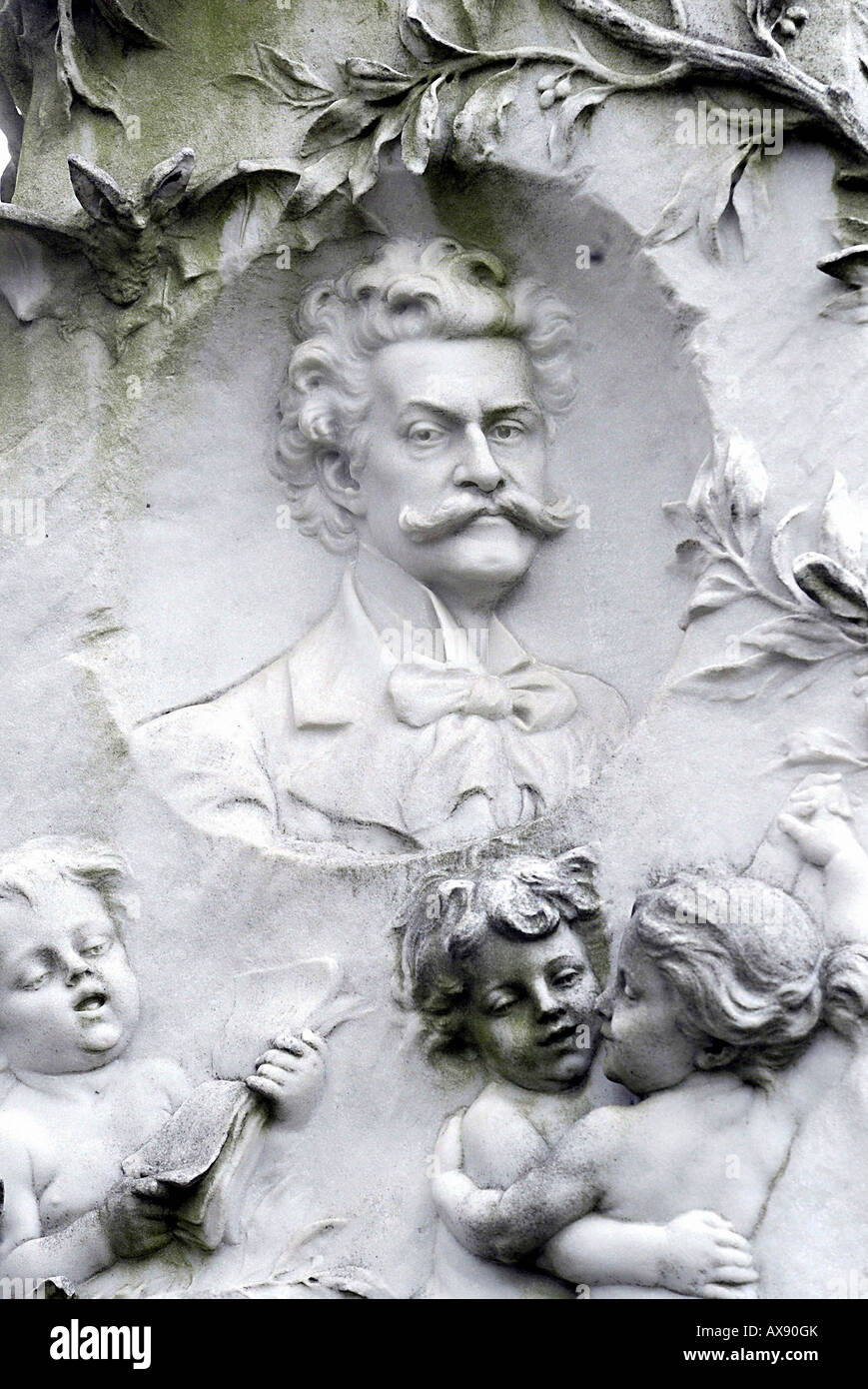 Das Grab von Johann Strauß auf dem Zentralfriedhof in Wien, Österreich Stockfoto