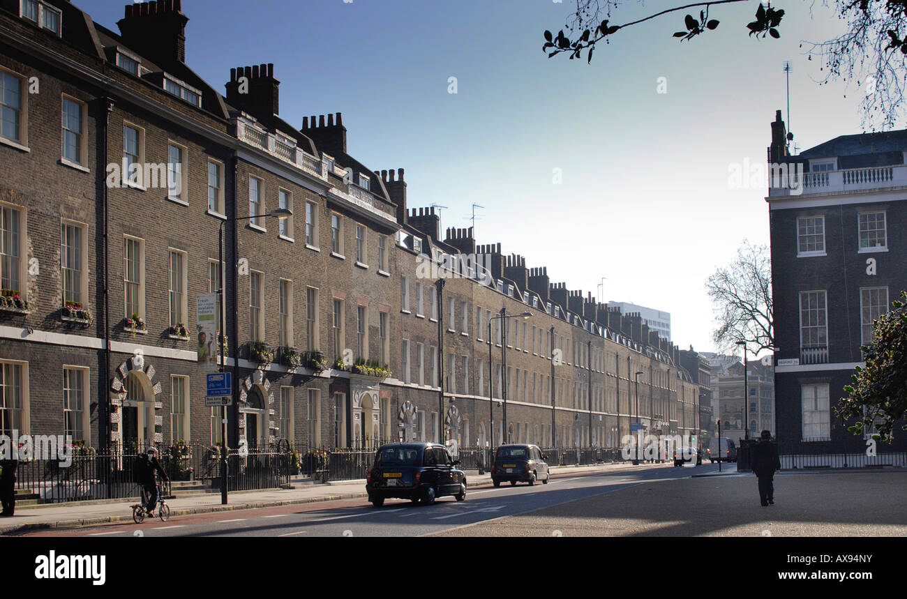 Ein Blick auf eine georgische Terrasse, Bedford Square, London, UK. Stockfoto