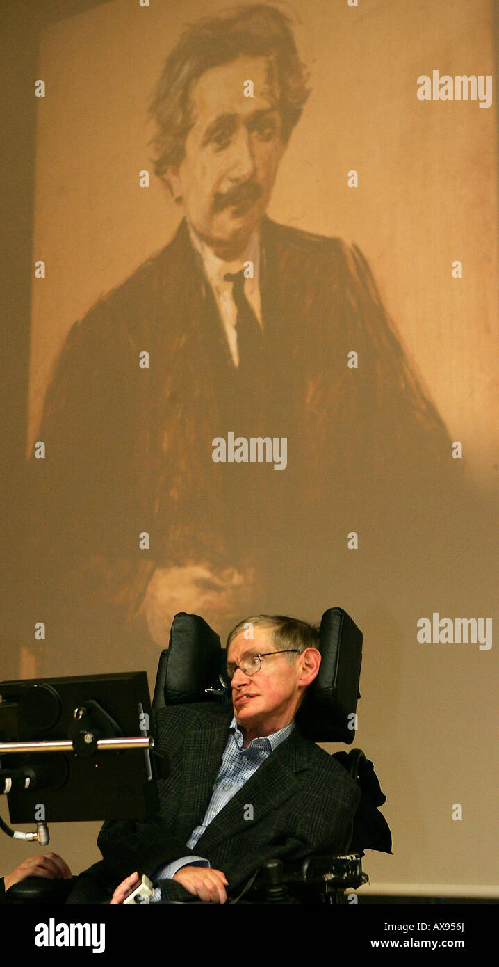 Stephen Hawking in seinem Vortrag an der Freien Universität Berlin, Deutschland Stockfoto