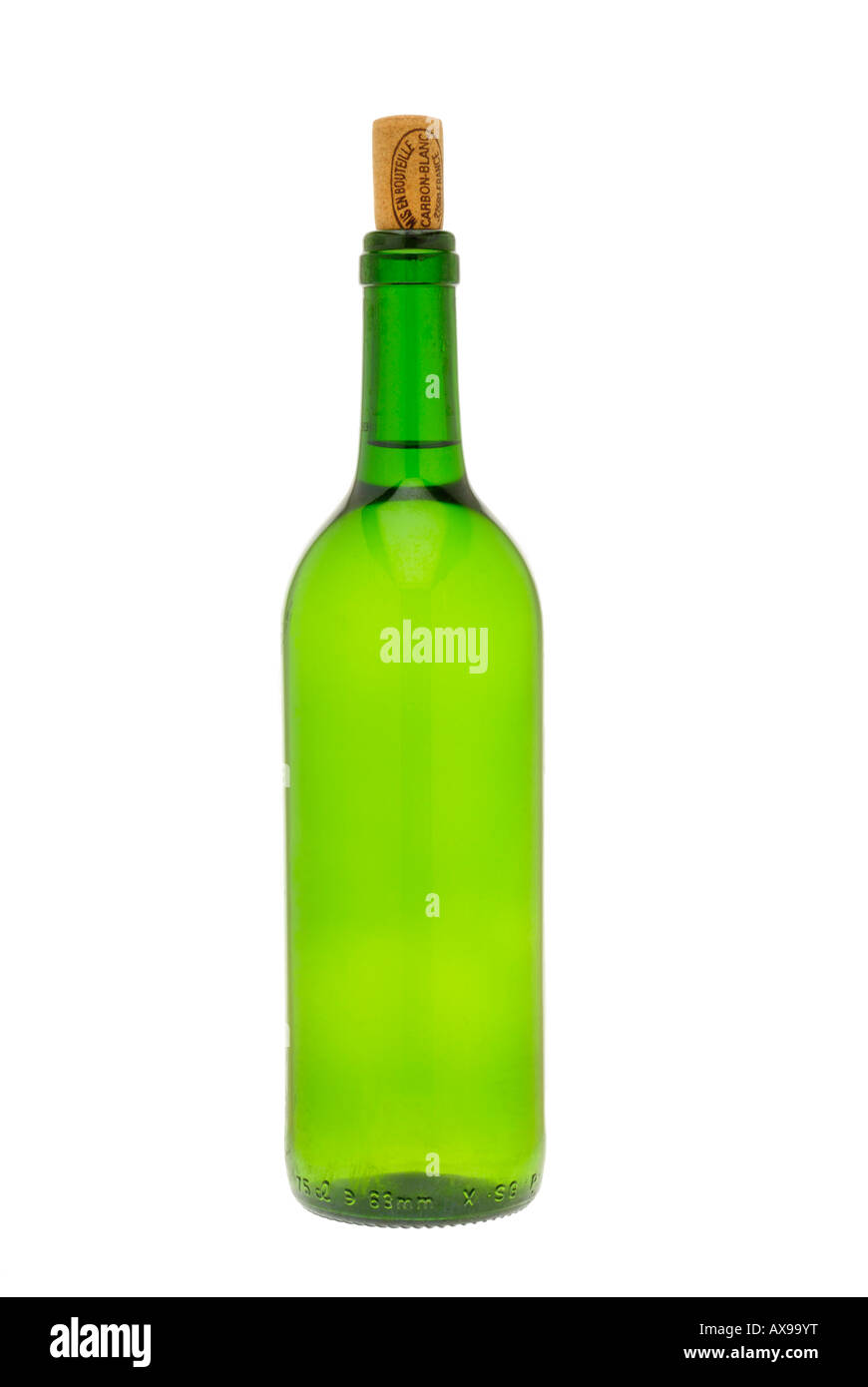 Volle Flasche Weißwein mit Kork in Stockfoto