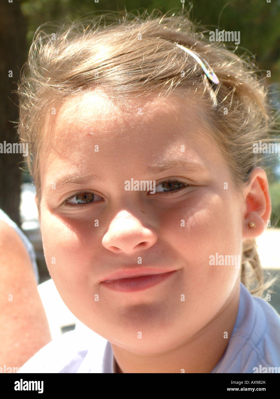 Kind im alter von 8 bis 10 jahren -Fotos und -Bildmaterial in hoher