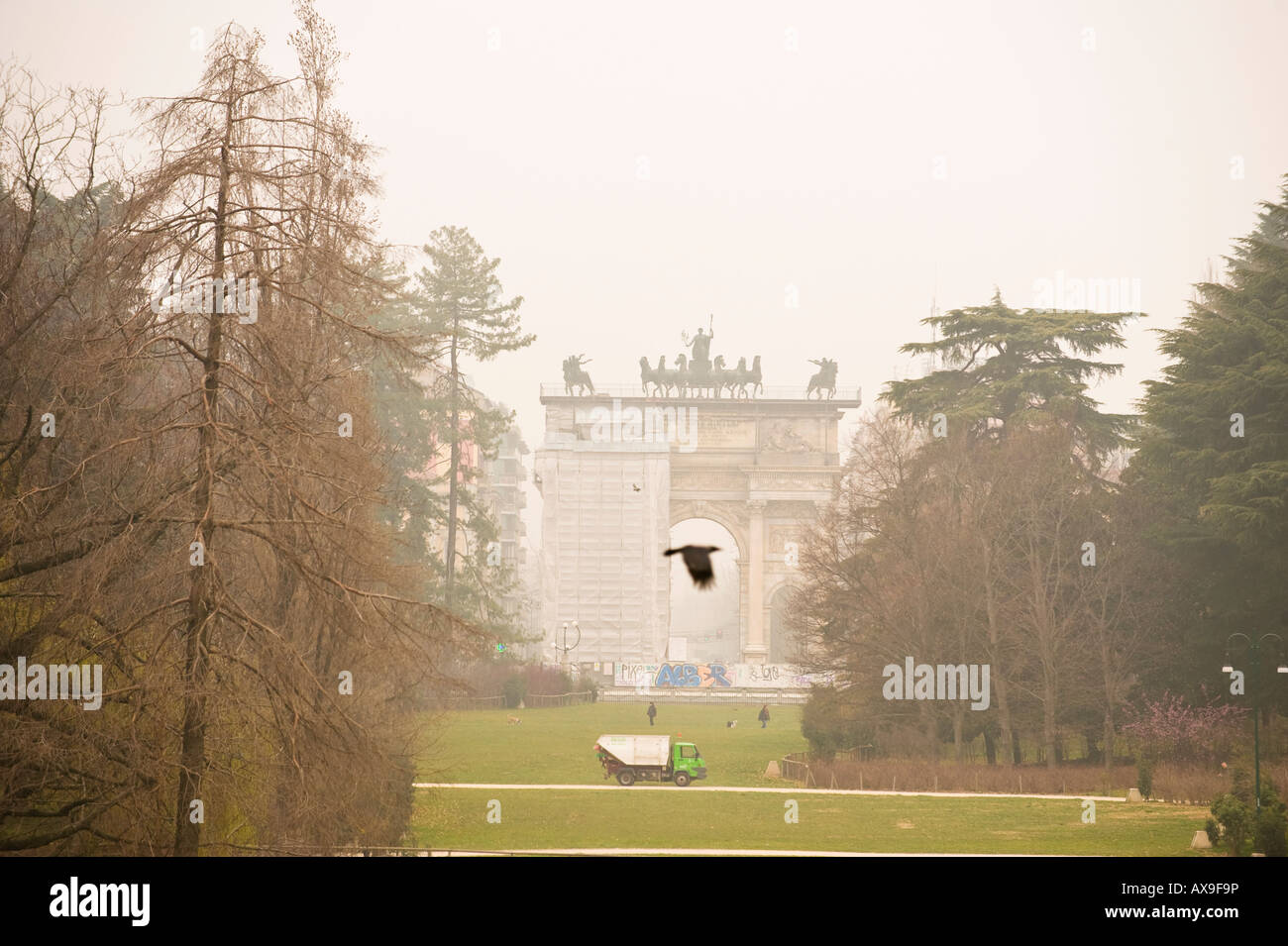 ARCO DELLA PACE ÜBER PARCO SEMPIONE Stockfoto