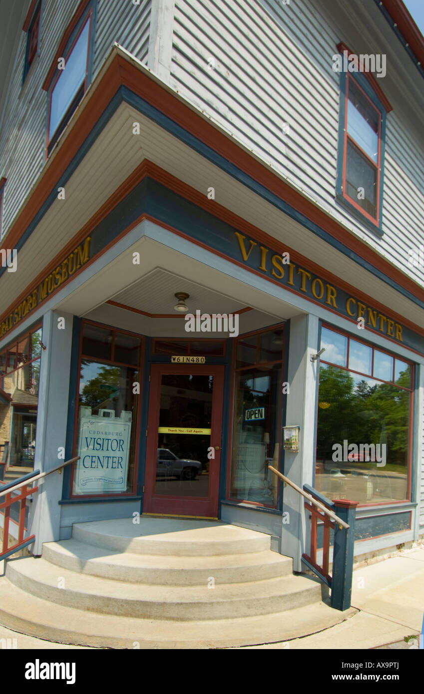 Besucherzentrum und General Store-Museum an der historischen Washington Avenue in der Innenstadt von Cedarburg Wisconsin Stockfoto