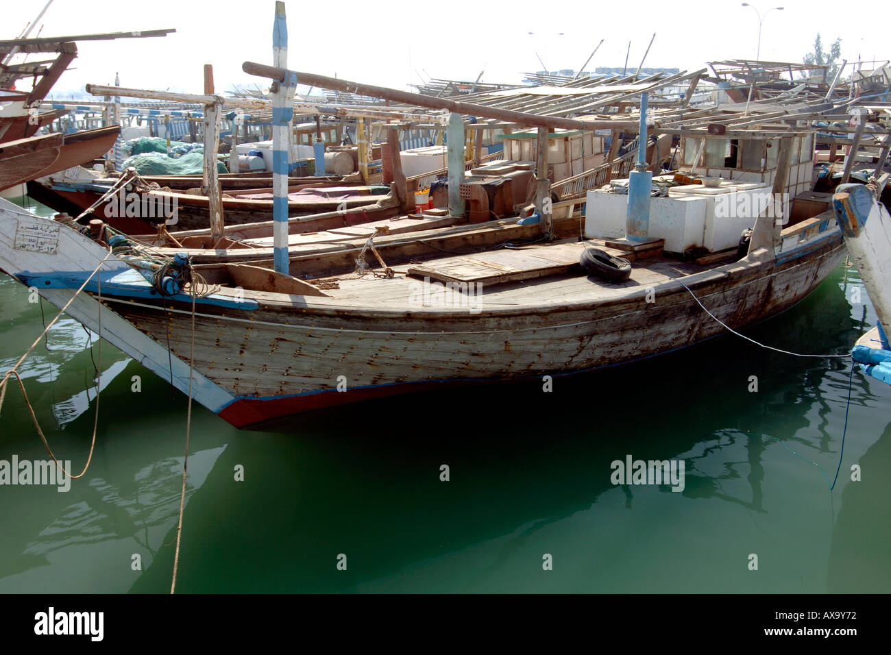 Daus im Hafen des Fischerdorfes Al Khor in Katar. Stockfoto