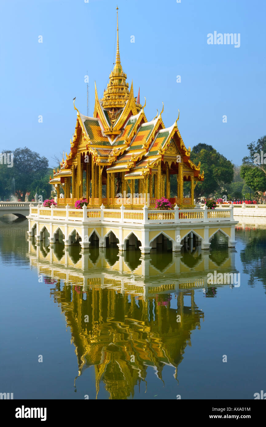 Sommerpalast in Bang Pa in in Thailand Stockfoto