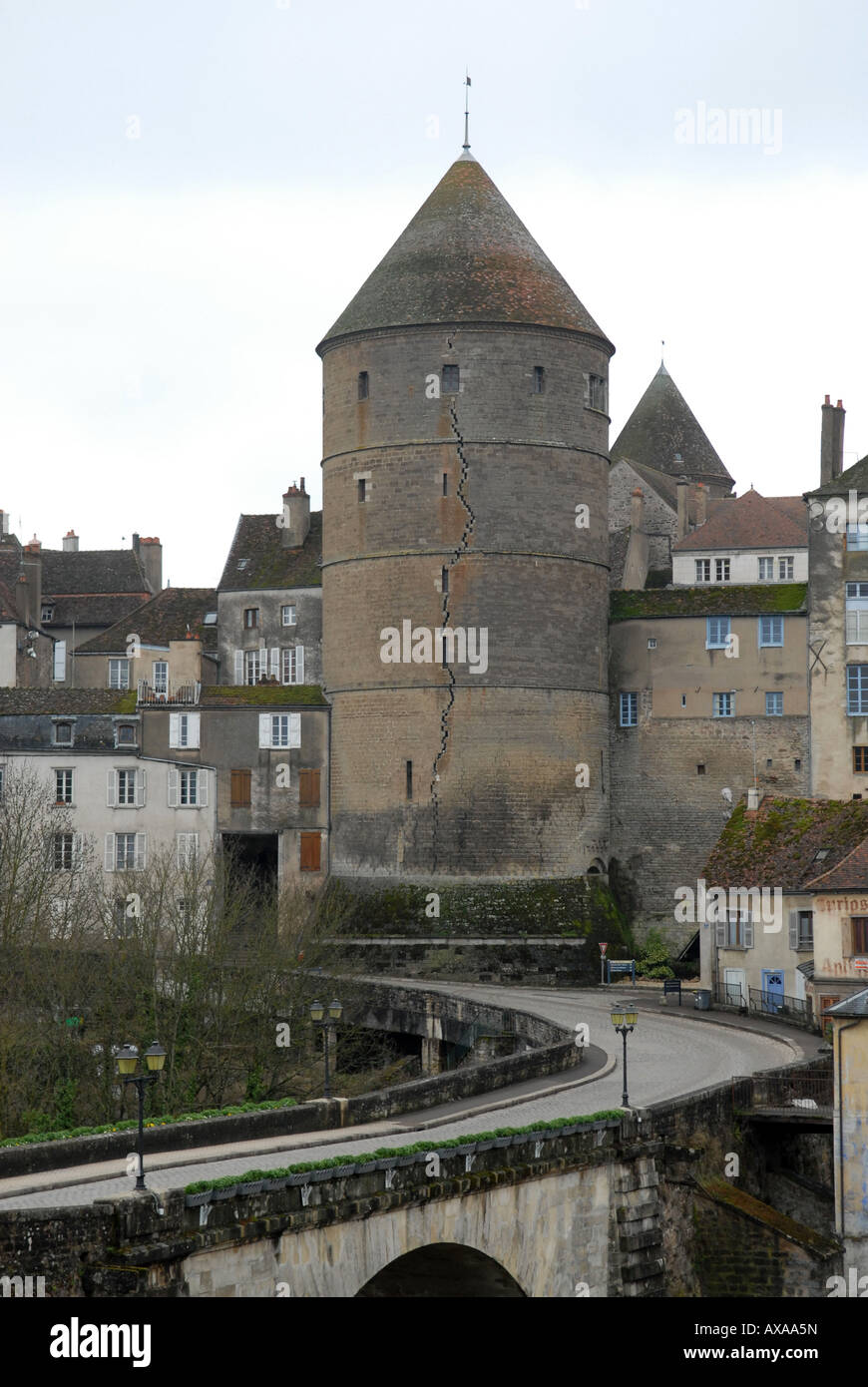 Semur En Auxois in Burgund Frankreich Stockfoto