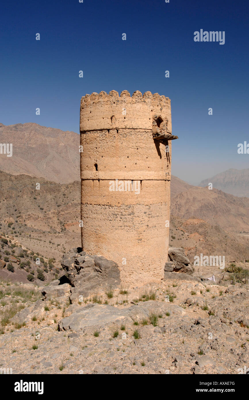 Die Überreste der Suche Turm im Dorf Hadash in den Bergen von Jebel Akhdar im Oman. Stockfoto