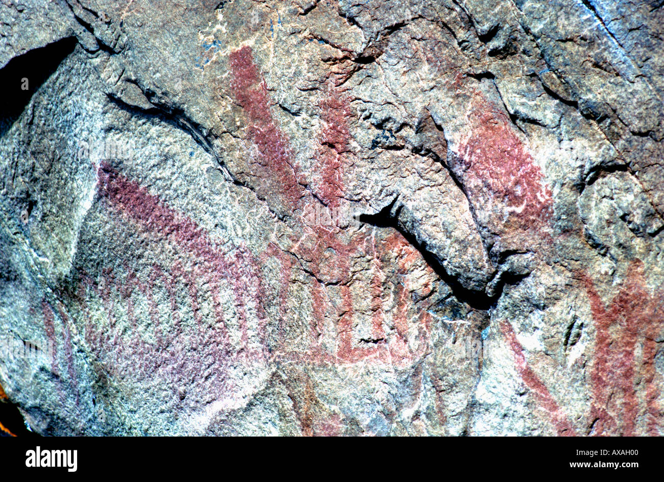 Objibwa indischen Zeichnungen auf Granit Felsen am Ufer im Bon echo Lake Mazinaw Ontario Kanada Stockfoto
