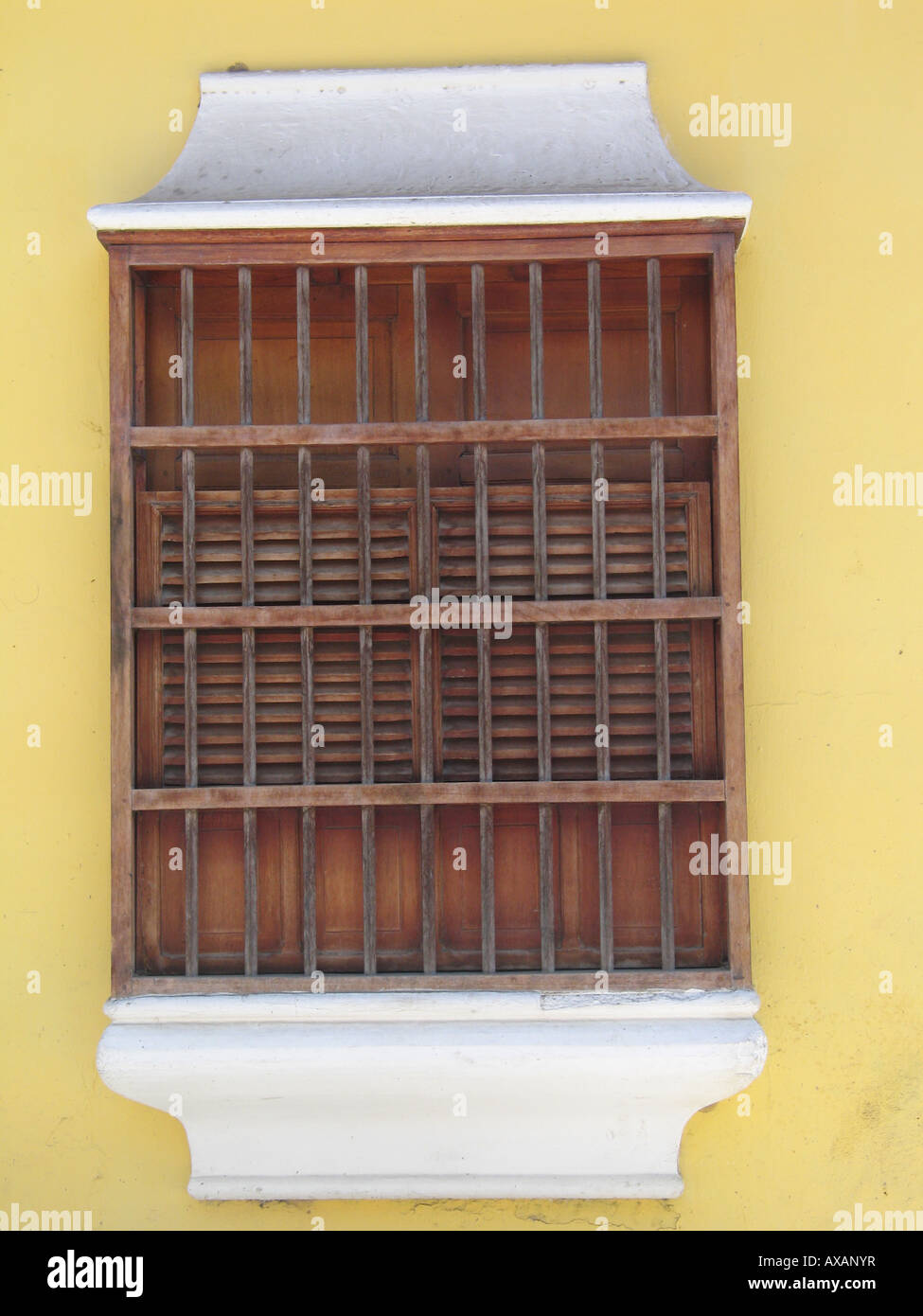 Alte Kolonial Fenster in Choroni Stadt, Edo Aragua, Venezuela Stockfoto