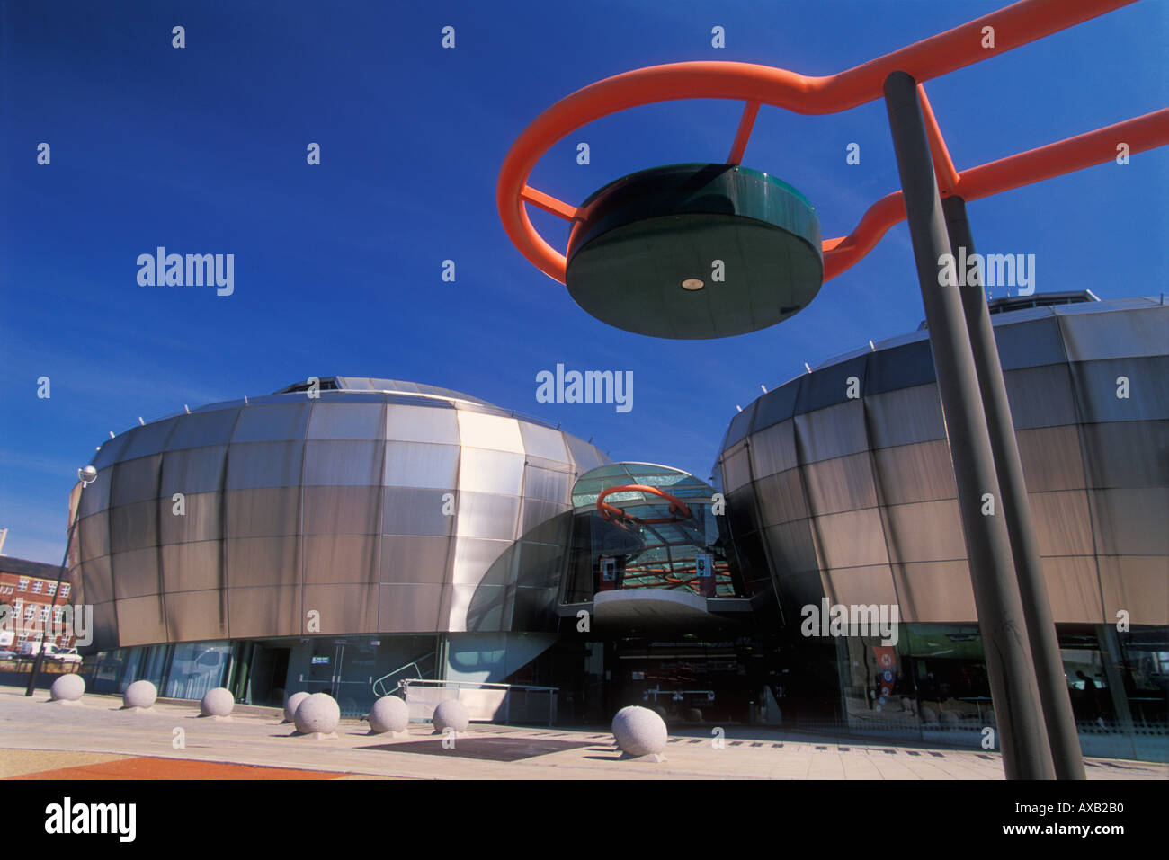 Zentrum für Popularmusik Stahl verkleidet Gebäude, Sheffield University Stadtzentrum South Yorkshire GB UK Stockfoto