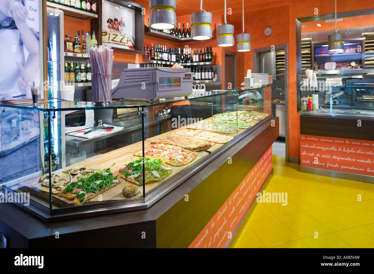 Pizzeria in der Nacht im Stadtteil Trastevere, Rom, Italien Stockfoto