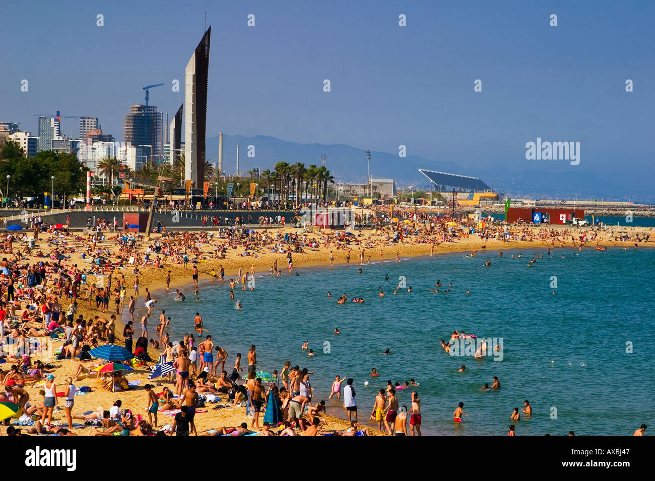 ESP-Spanien-Barcelona Strand Platja De La Barceloneta Forum Tele erschossen Stockfoto