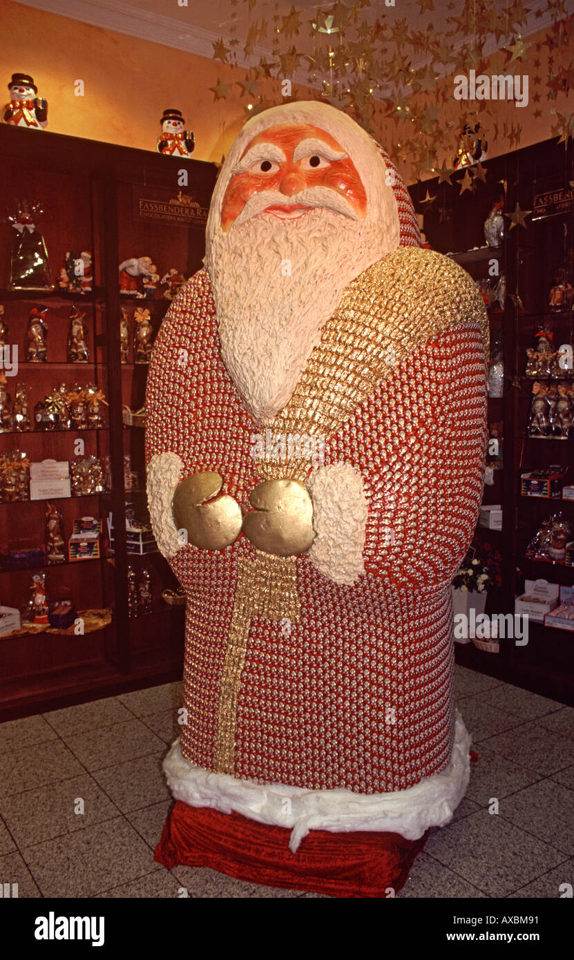 Berlin Santa Claus Confiserie Fassbender Rausch Charlottenstrasse Santa Claus in der Nähe von Gendarmen Markt winter Stockfoto
