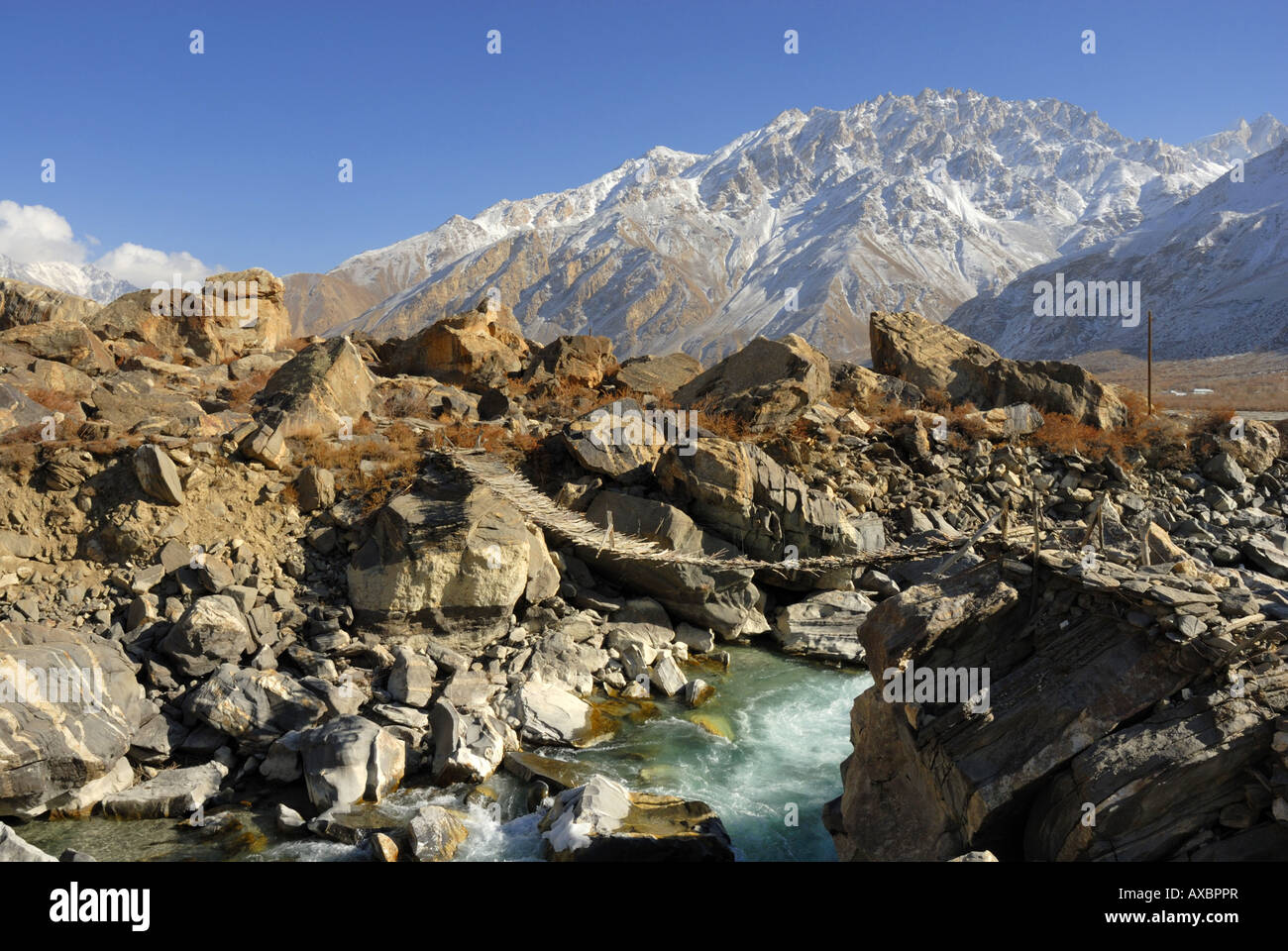 Bach im Pamir-Gebirge, Tadschikistan, Pamir-Gebirge, Pamir-Plateau Stockfoto