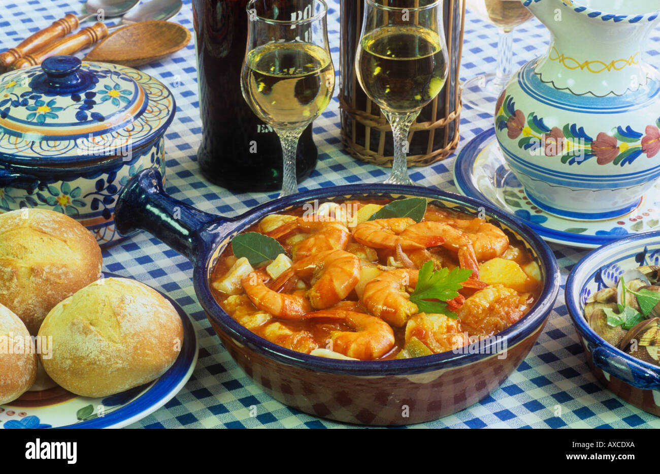 Portugal food caldeirada fish stew -Fotos und -Bildmaterial in hoher ...