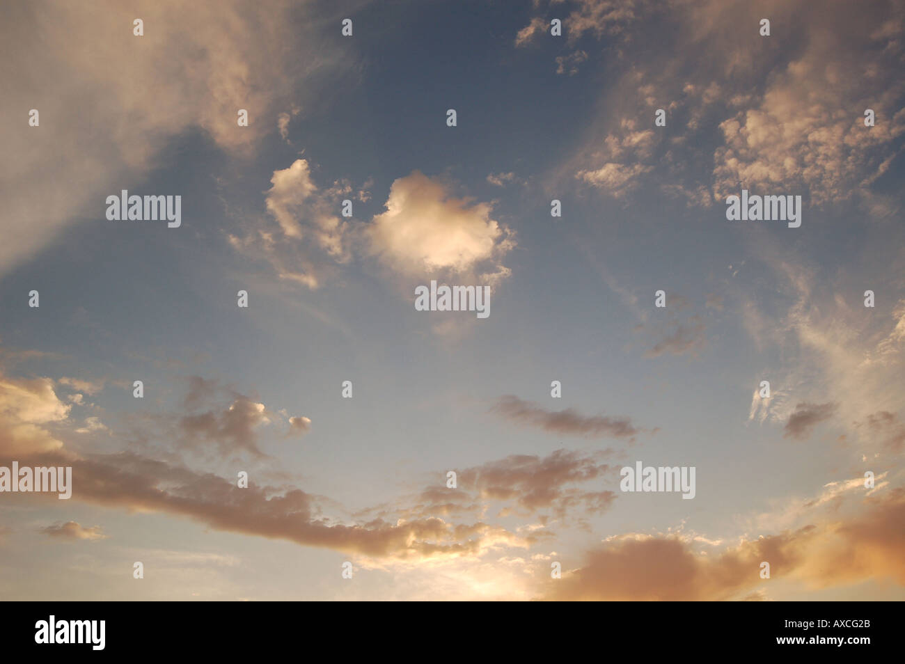 Wolkenformationen Abendhimmel Stockfoto