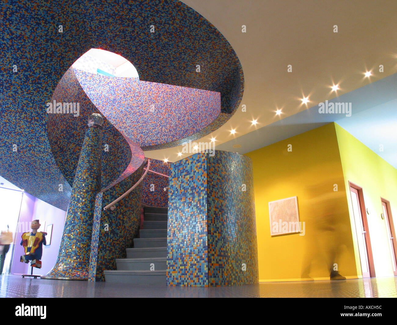 Frosch Augen der Wendeltreppe im Groninger Museum Groningen Niederlande Stockfoto